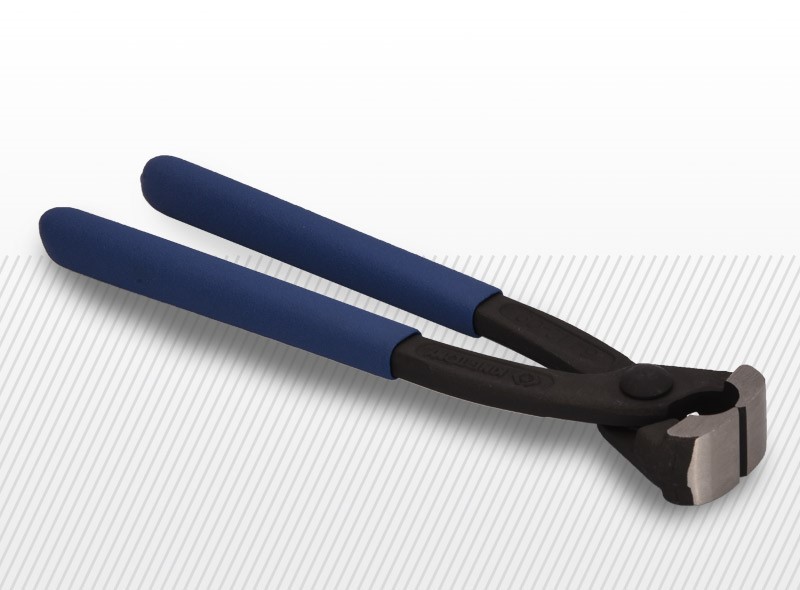 Nástroj na montáž ušných spôn